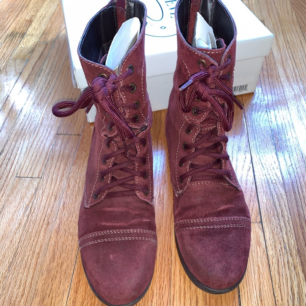Steve Madden Troopa boots Burgundy Suede size 9
